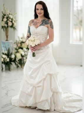 Moonlight Designer White Wedding Strapless Dress Crystal Beaded Ruffled Gown 6